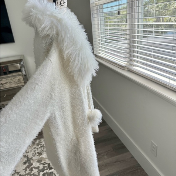 Show Me Your MuMu White Teddy Jacket with Faux Fur Trim - Picture 3 of 4